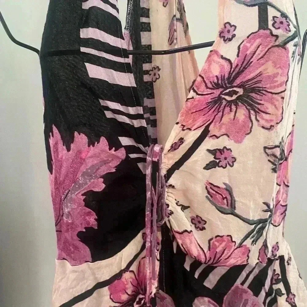 Free People‎ hot tropics floral tie front tank top Medium